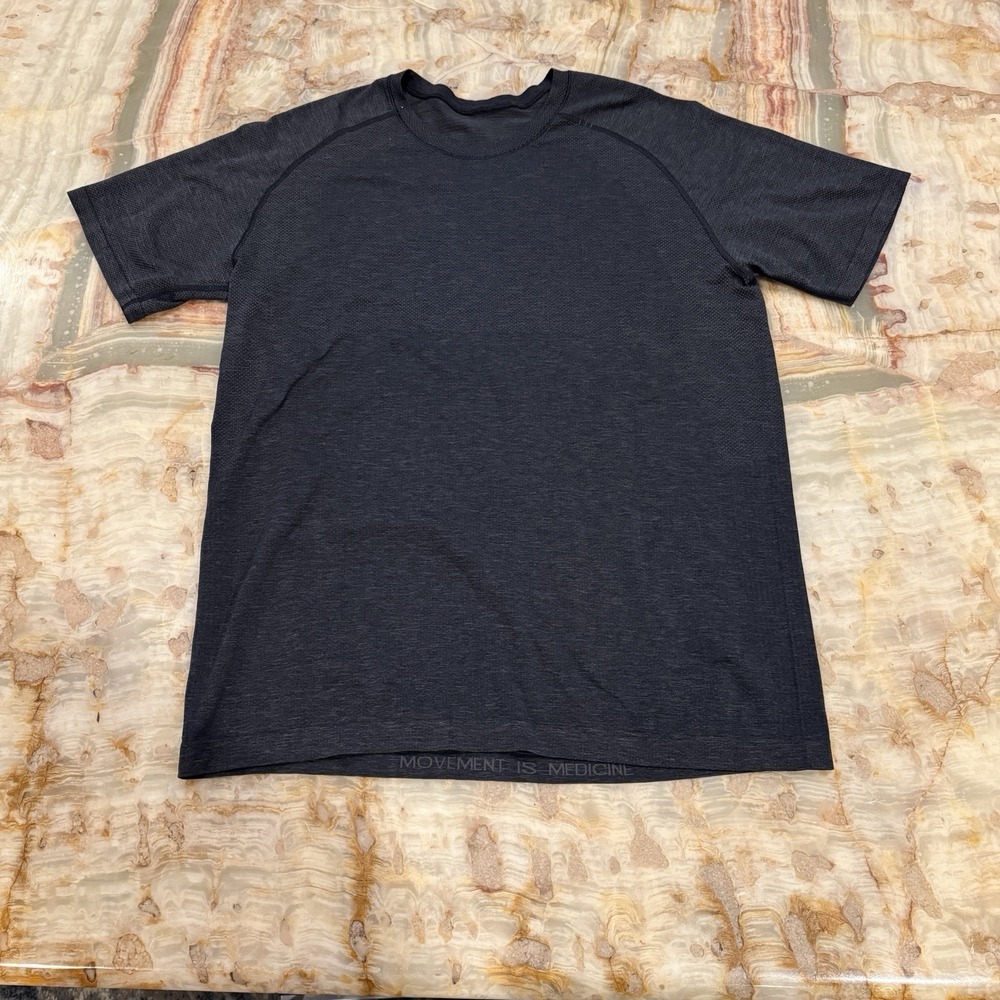 Lululemon Men's Short Sleeve Training Shirt Gray "Movement Is Medicine" Size L